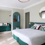 Sable مارينا دي بييتراسانْت