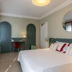 Sable 3* مارينا دي بييتراسانْت
