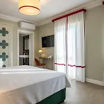 Sable 3* مارينا دي بييتراسانْت